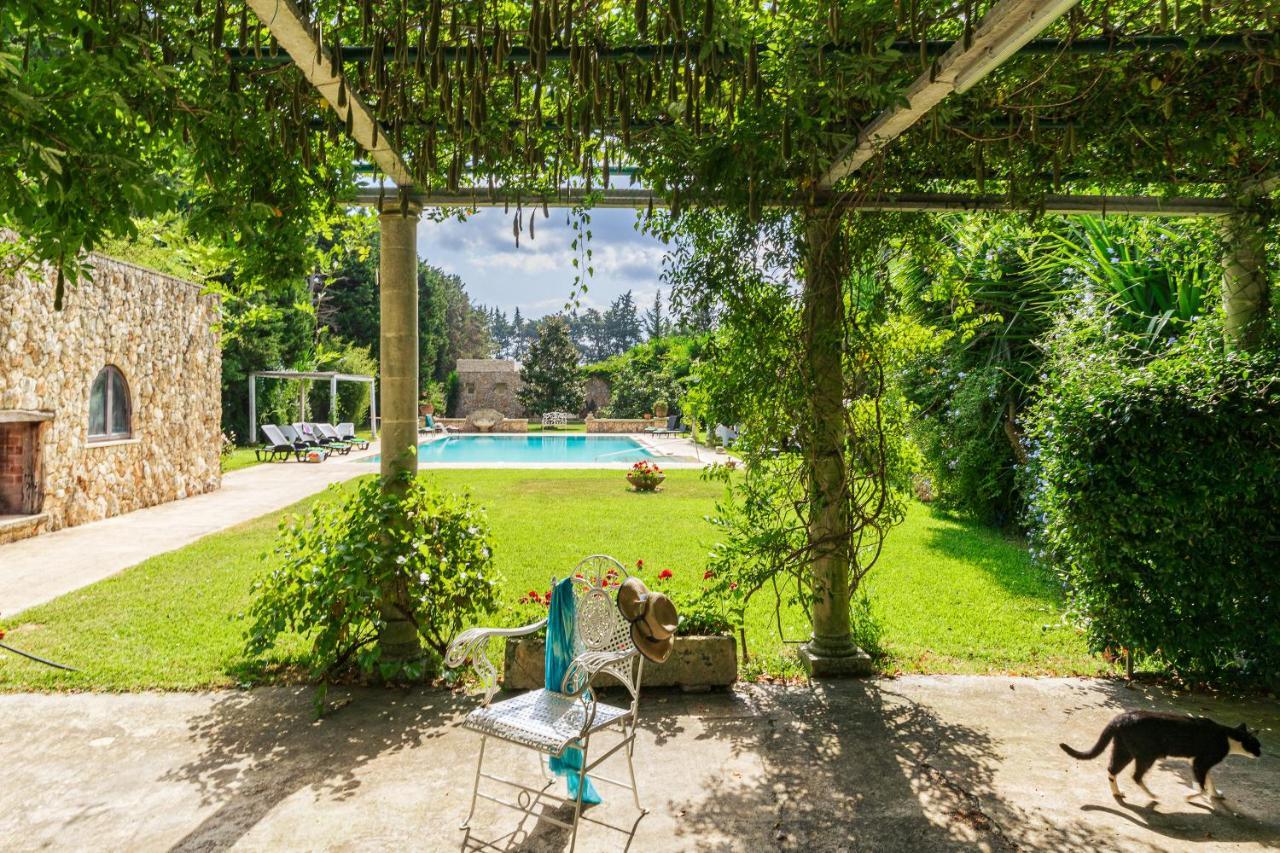Вилла Tenuta Chimeta - Peace Retreat Castrignano de' Greci Экстерьер фото